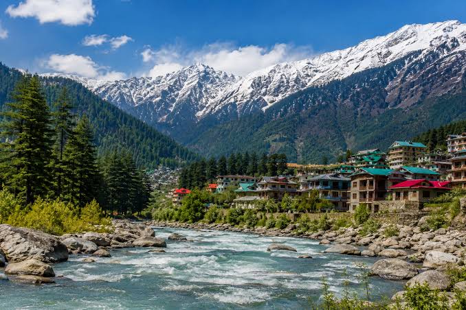 Best Time to Visit Manali: Month-by-Month Guide